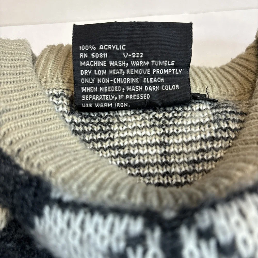 Vintage beautiful sweater